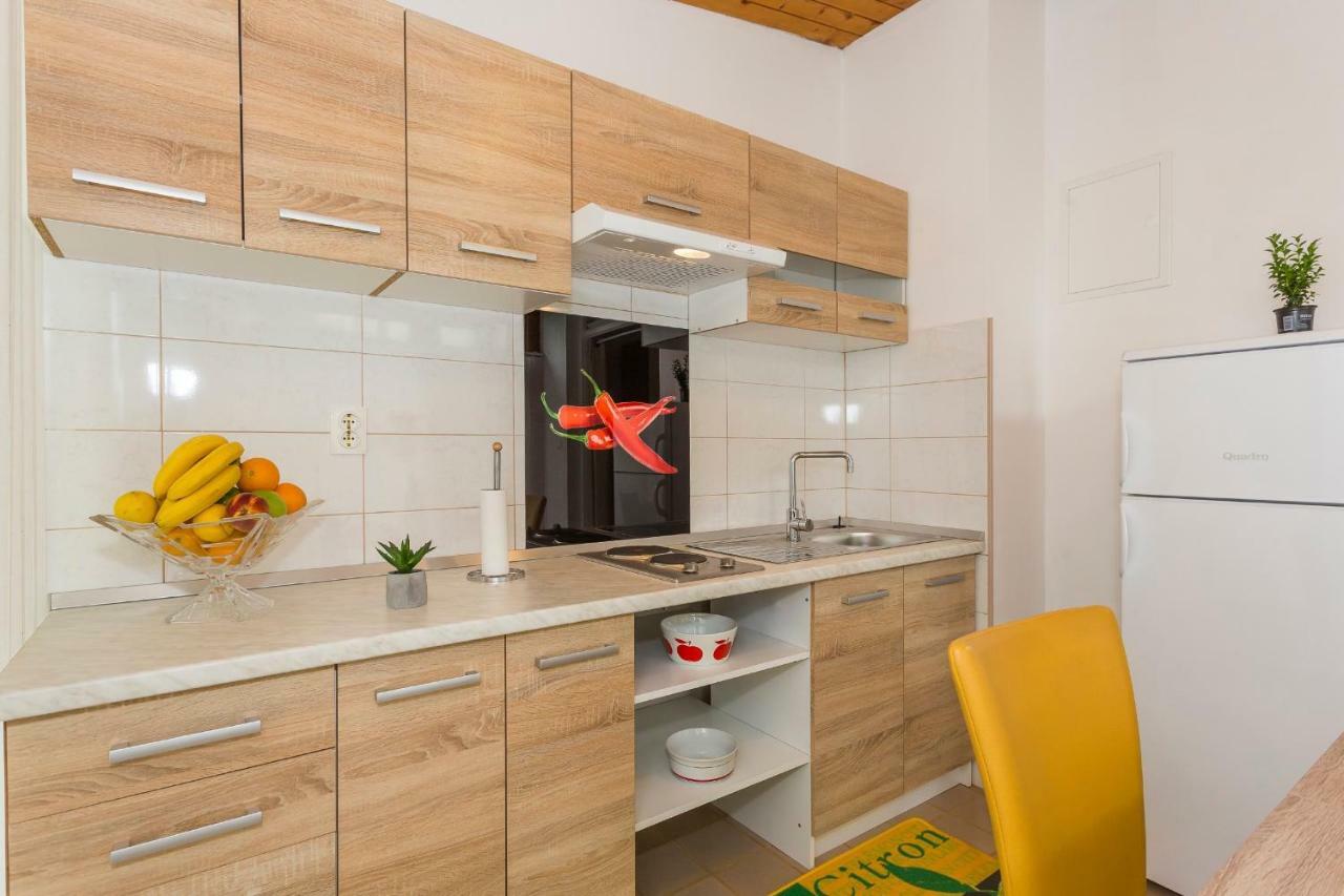 Leon-sara Apartmán